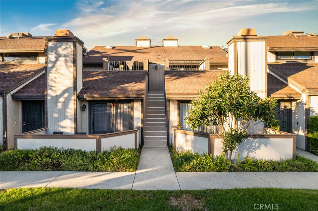 22421 Sherman Way 10