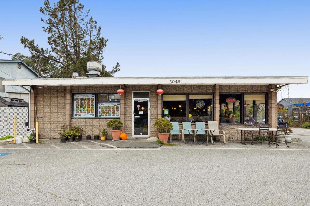 3048 Cabrillo Highway