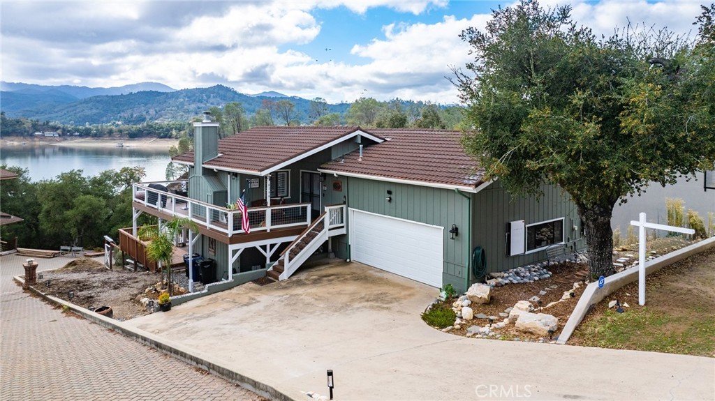 8744 Bluff Court