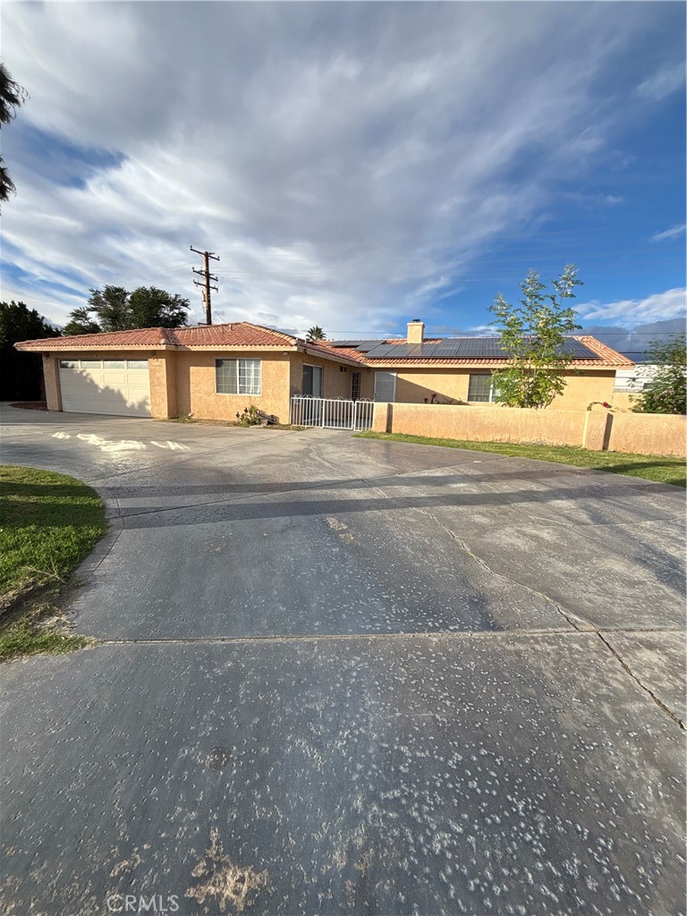 3140 E Vista Chino