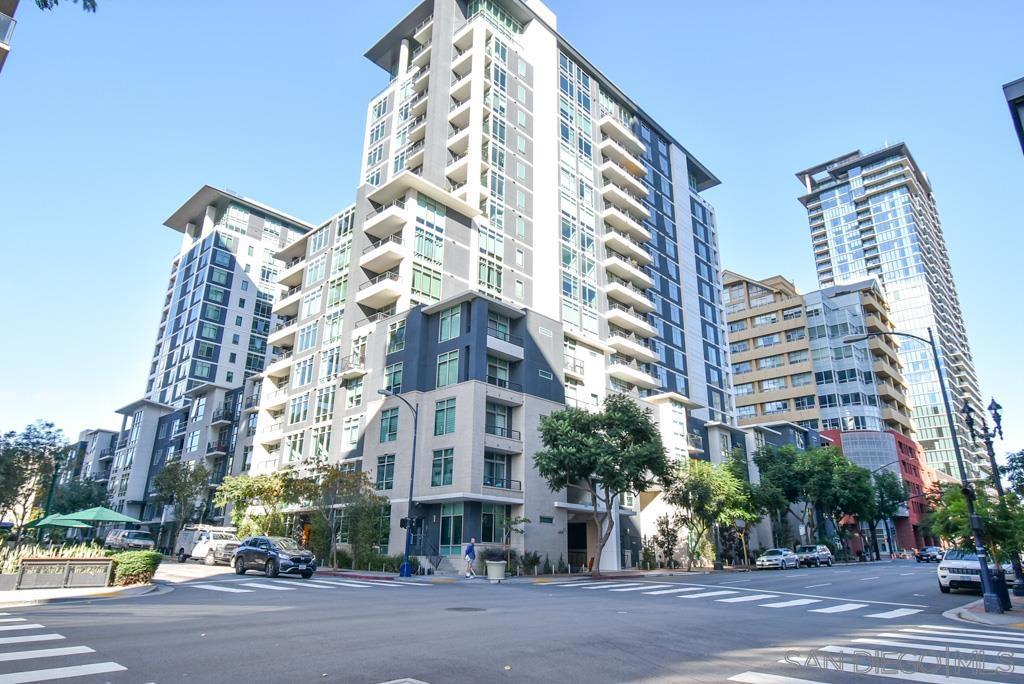 425 W Beech Street 408
