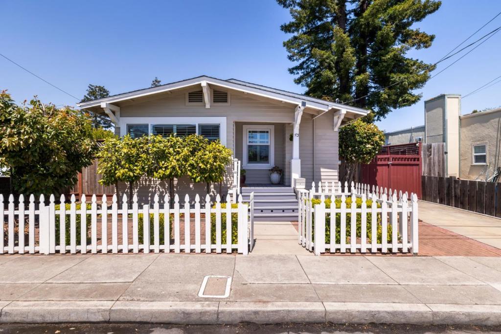113 Washburn Avenue