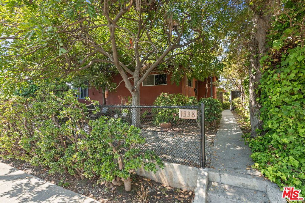 1338 19th Street