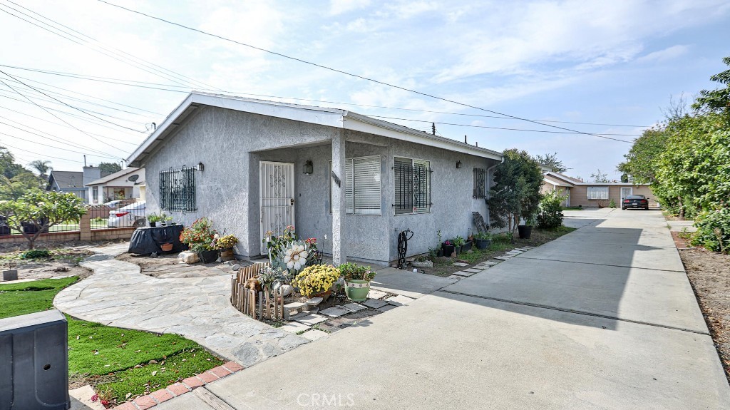 4731 4733 BALDWIN PARK BLVD