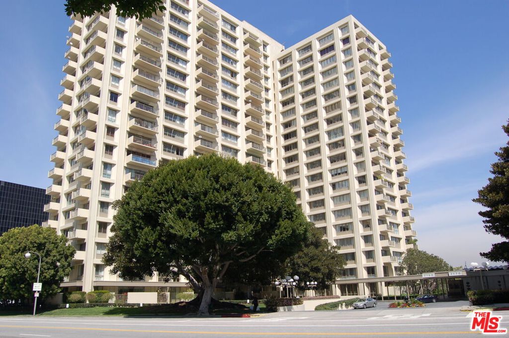 2160 Century Park 1503
