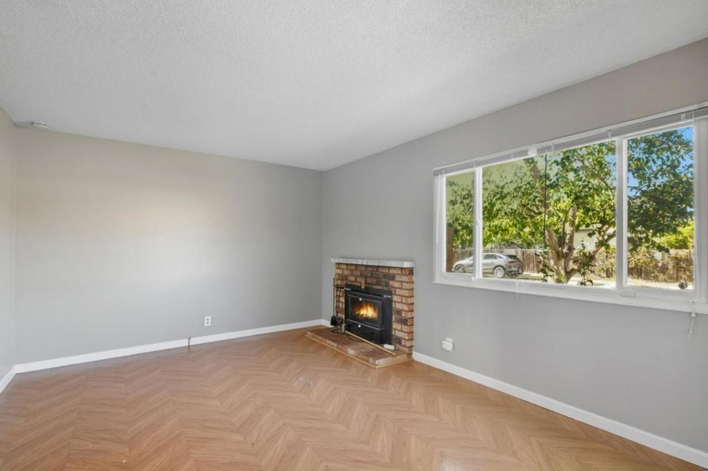 2386 Baltic Court