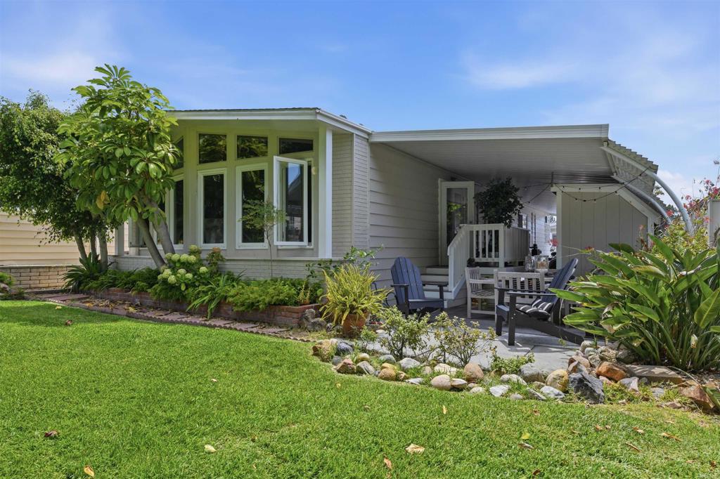 7234 Santa Barbara 319