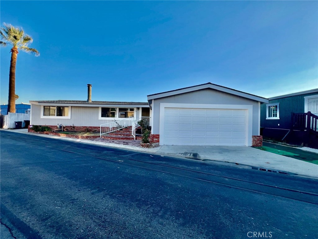 320 N Park Vista Street 179