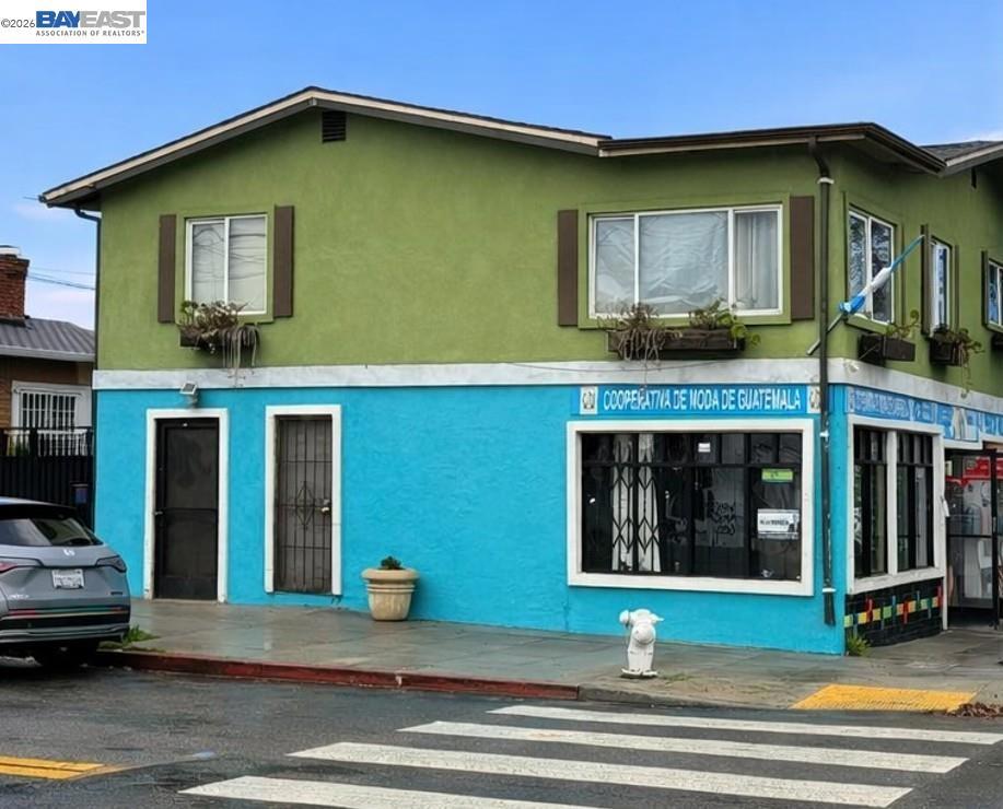 3700 Foothill Blvd
