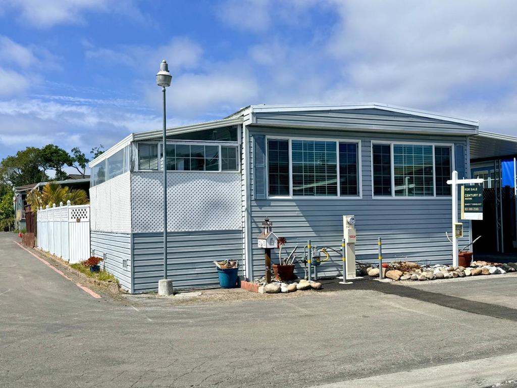 2155 Wharf Road 12