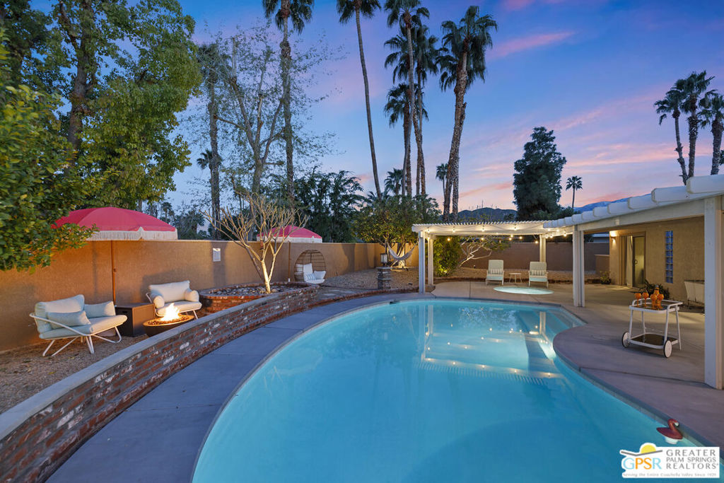 1334 S San Joaquin Drive