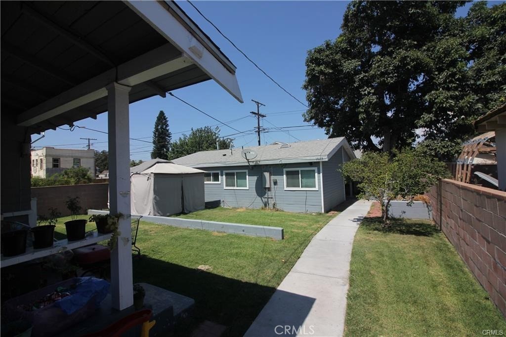 1027 W 46th Street