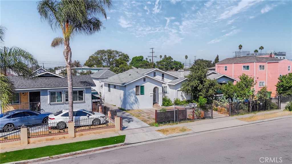 421 E 65th