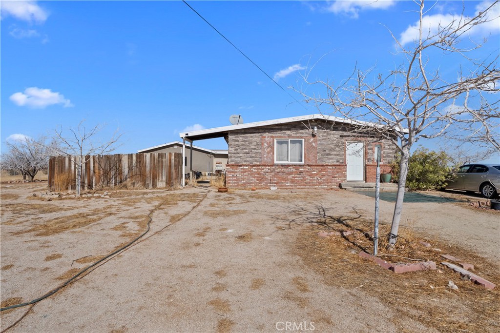 19825 E Avenue F8