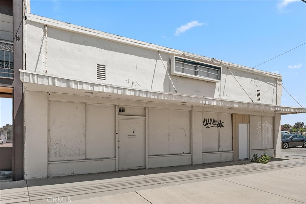 16756 Foothill Boulevard