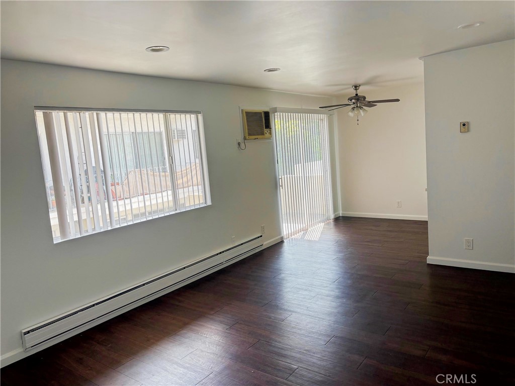 14718 Magnolia Boulevard W 7