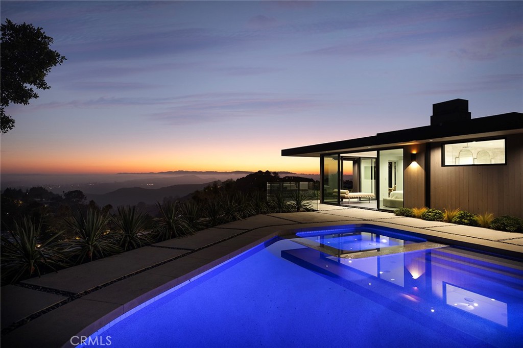 9015 Alto Cedro Drive