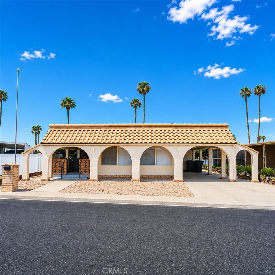 560 Santa Clara Circle