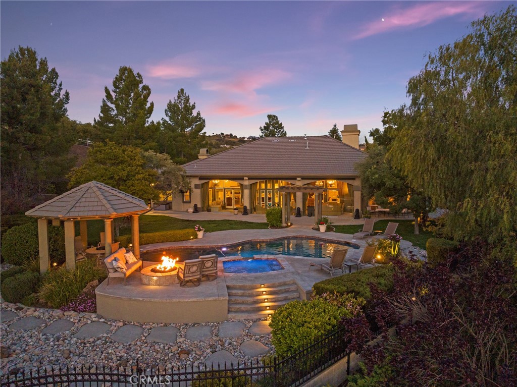 38565 Celine Cove