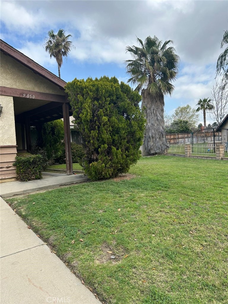 9050 Dumond Drive