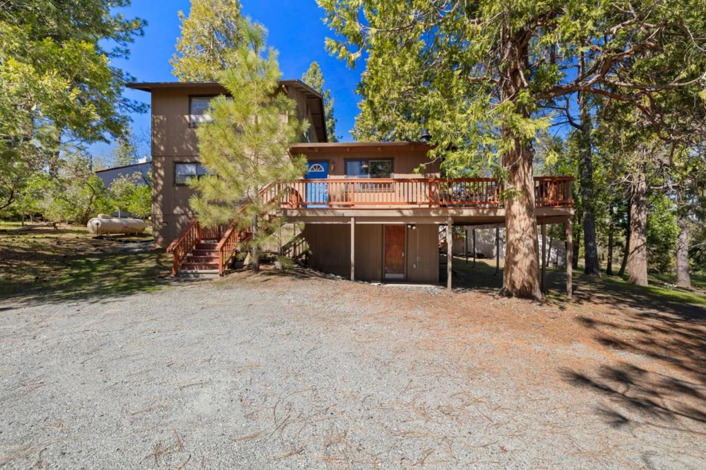 19935 Pine Mountain Drive