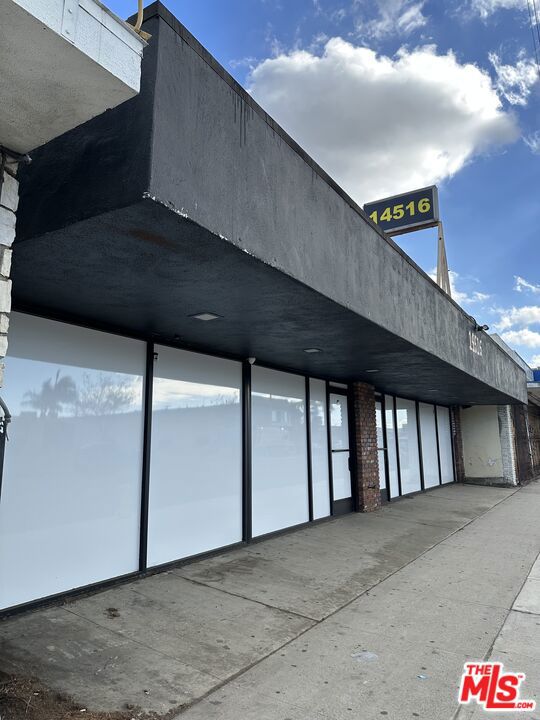 14516 Crenshaw Boulevard