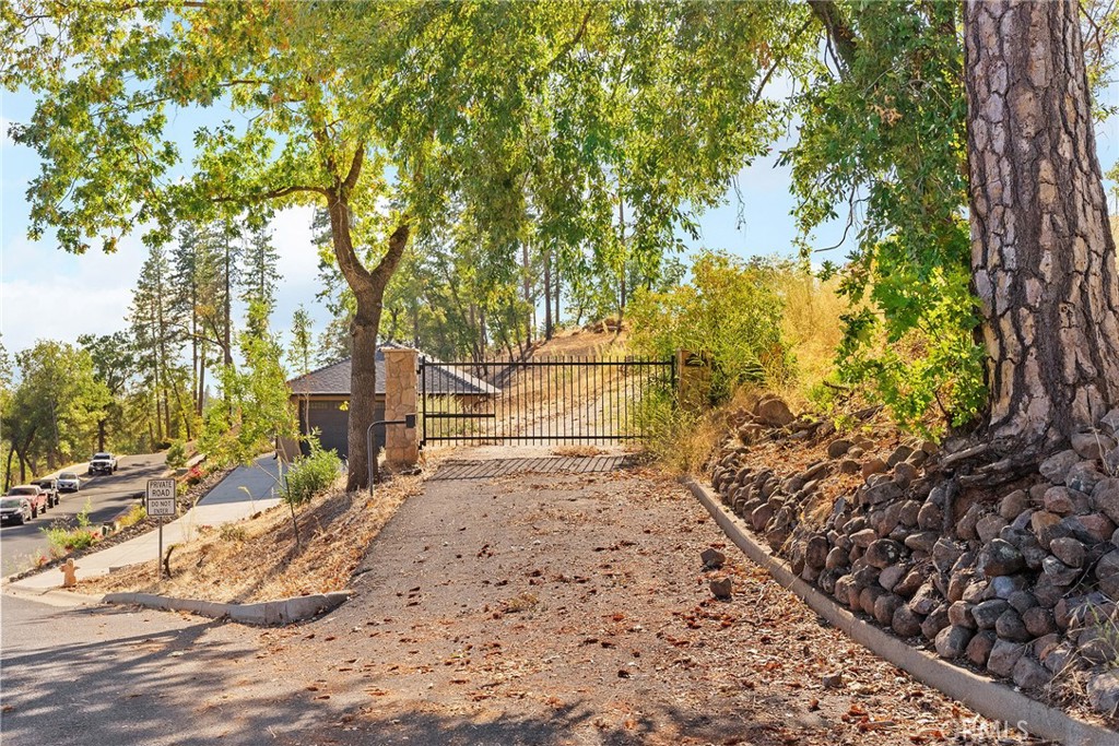 585 Valstream Drive