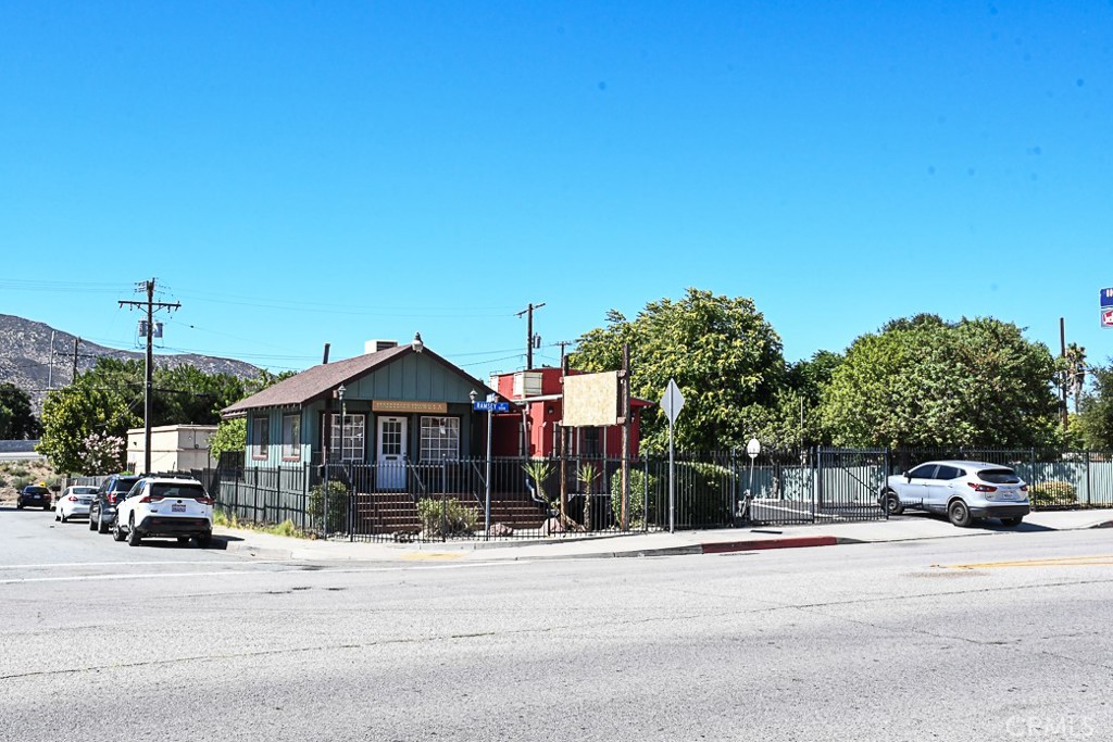 614 W Ramsey Street