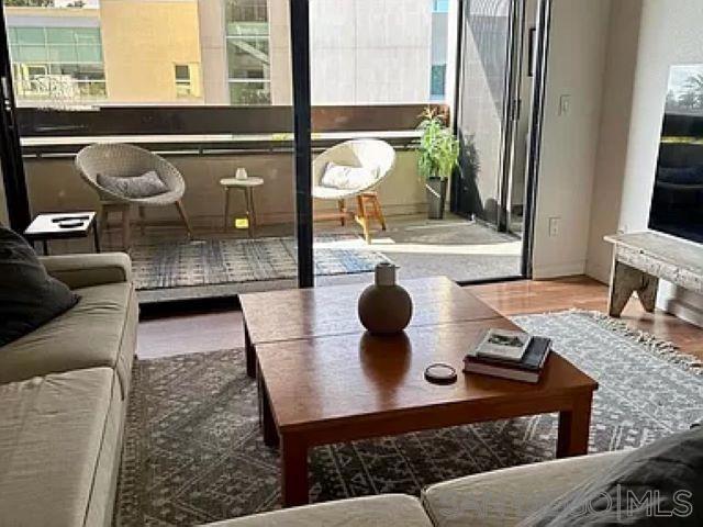 376 Center St 304