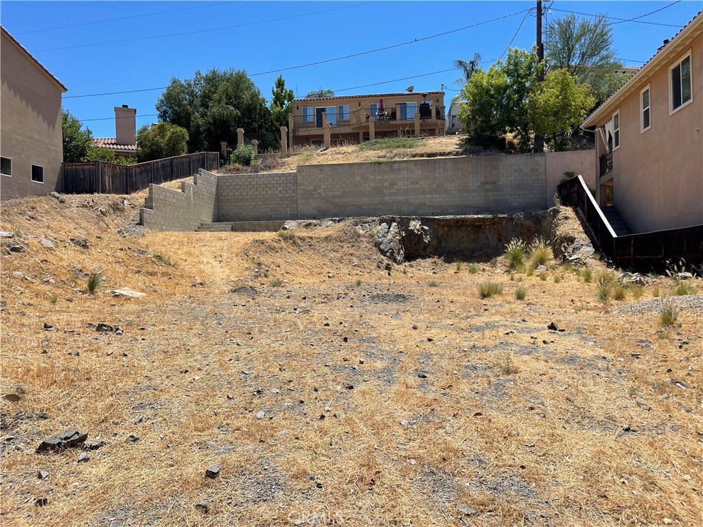 21943 San Joaquin
