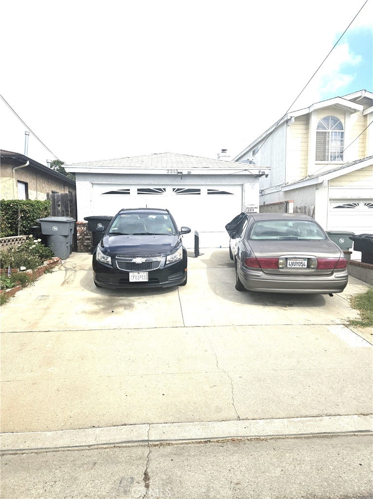 2213 Del Amo Boulevard
