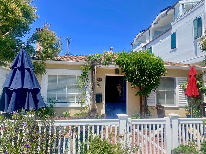 203 Amethyst Avenue
