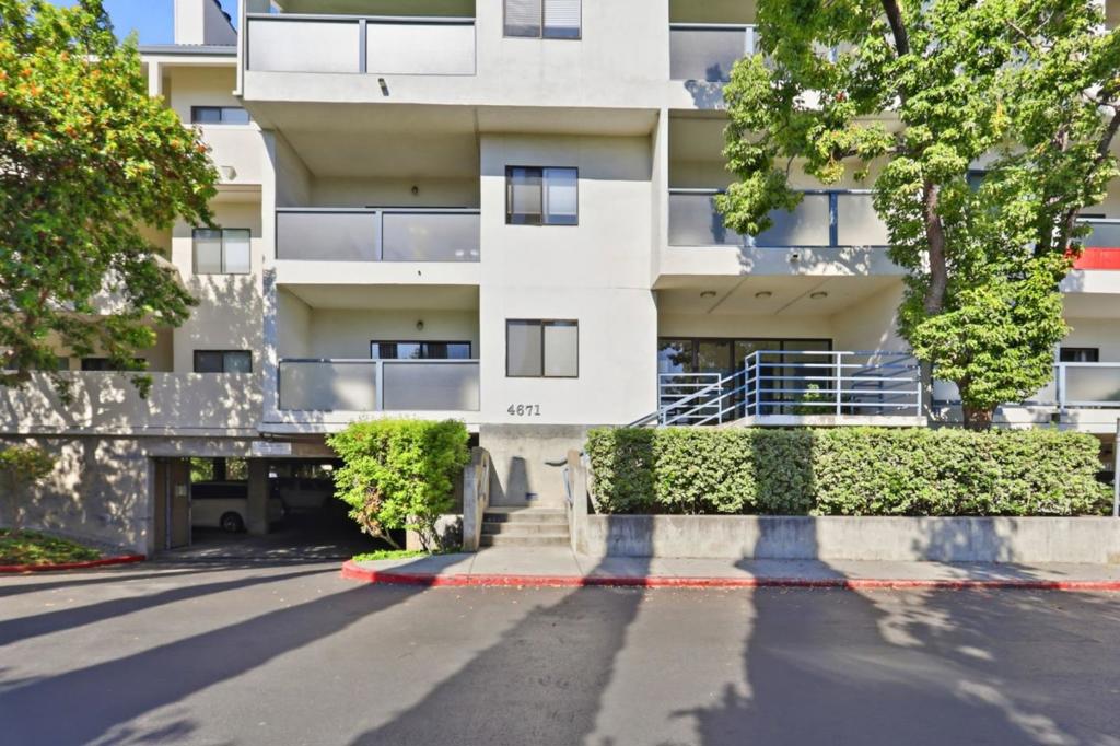 4671 Albany Circle 109