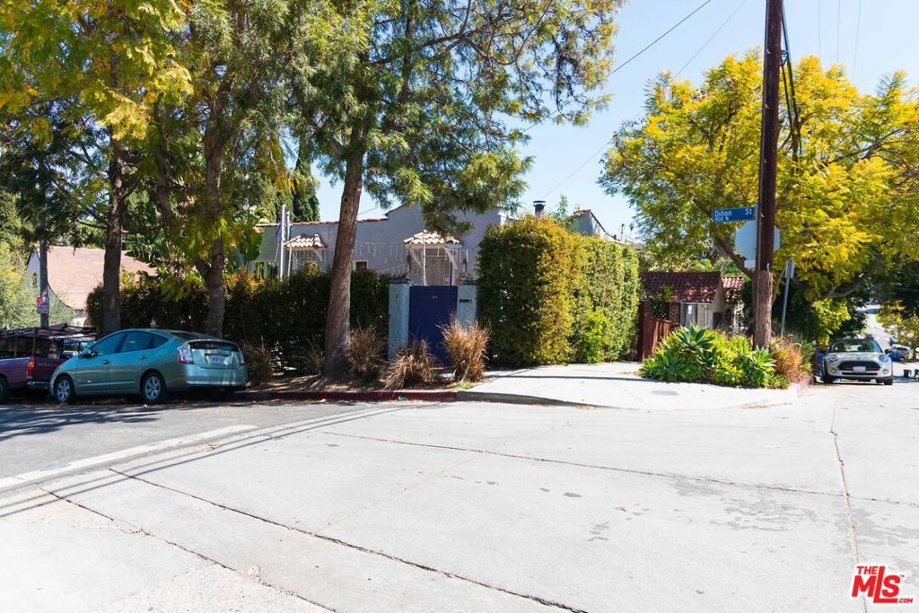 802 N Dillon Street