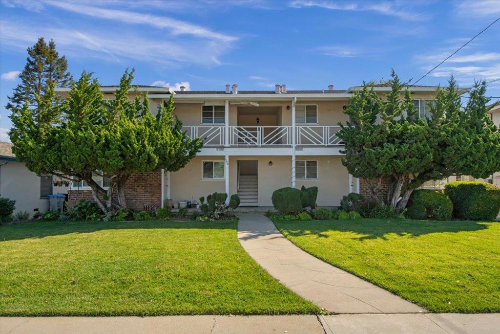 590 Macarthur Avenue