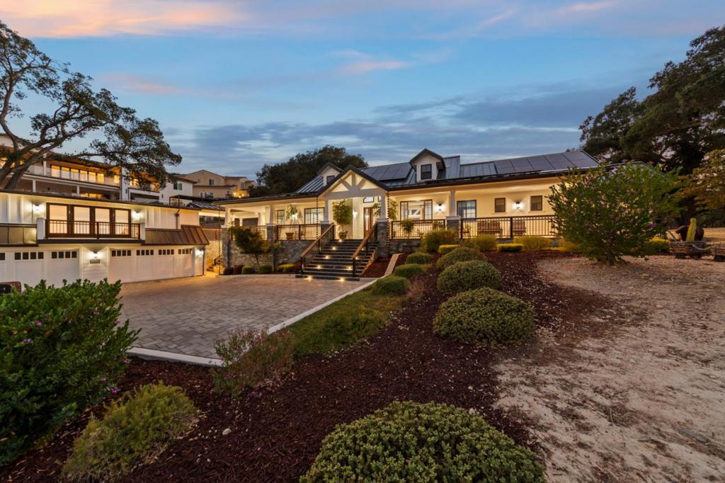 1975 Saffron Court