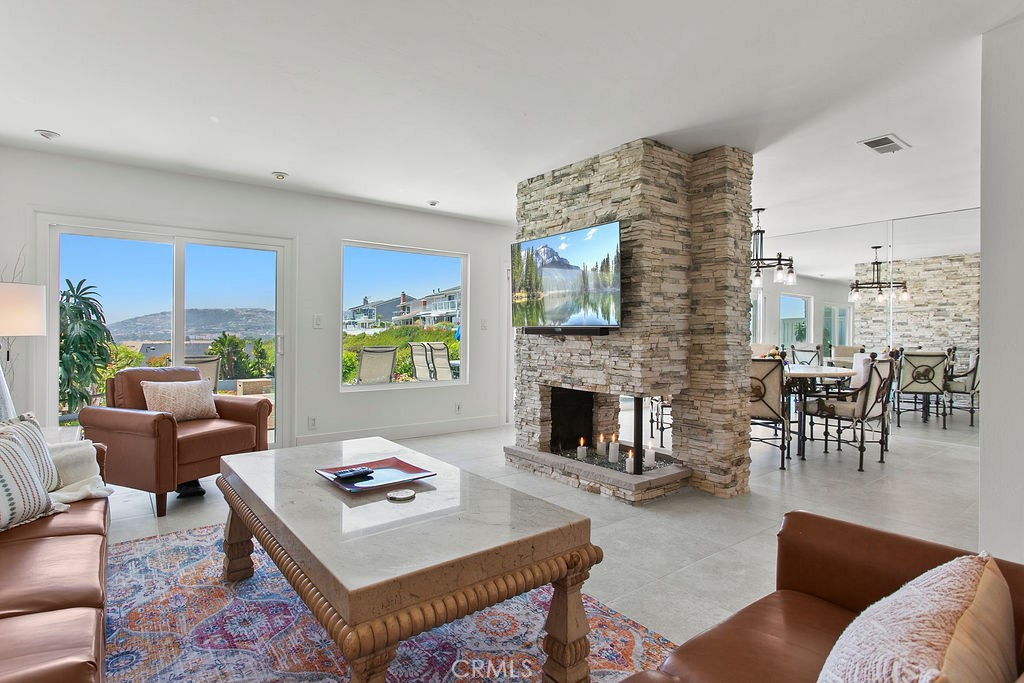 33925 Faeroe Bay