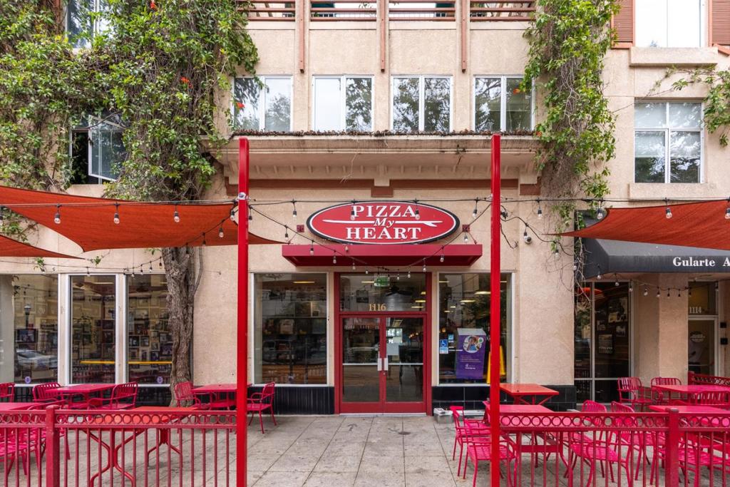 1114 Pacific Avenue