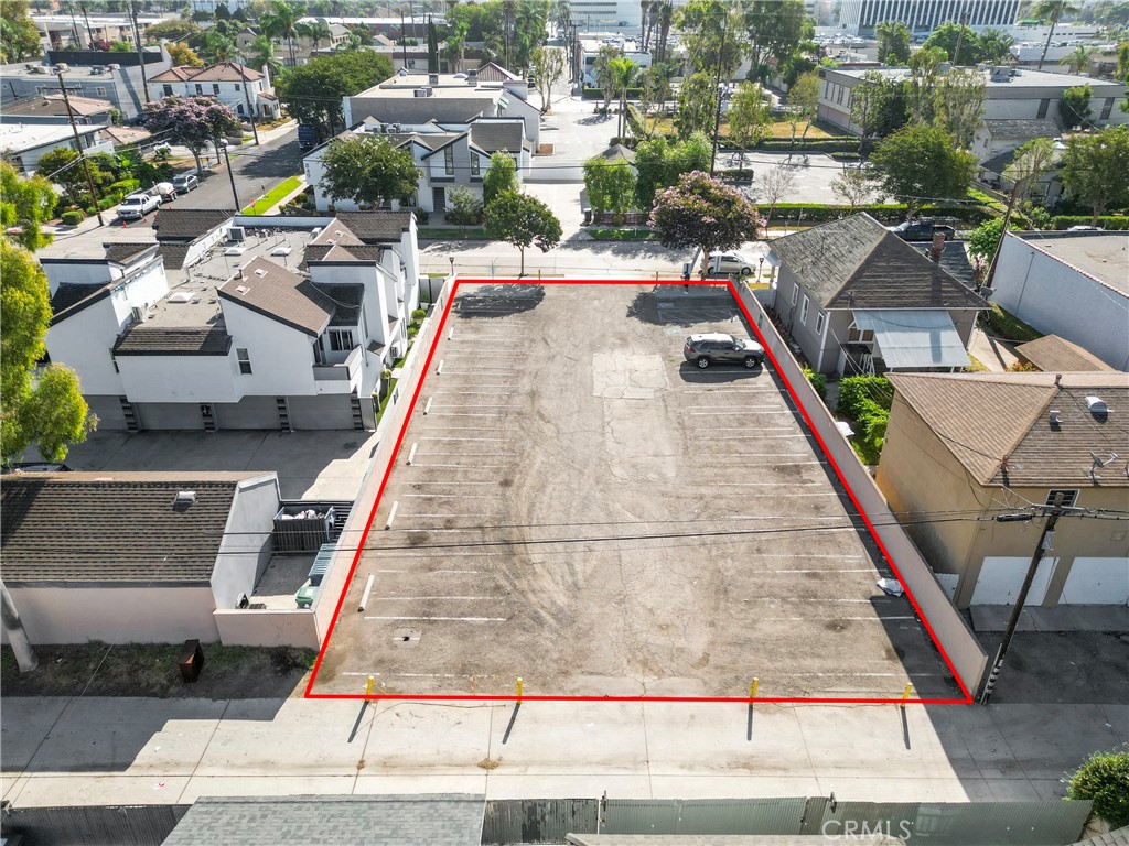 846 N Van Ness Avenue