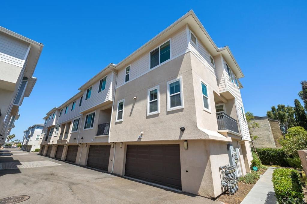 11333 Zapata Avenue 30