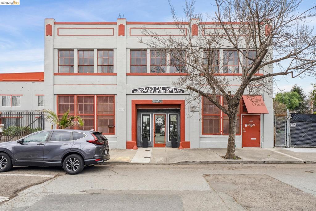 958 28th St. 2825B