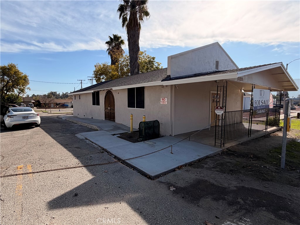 30830 Riverside Drive