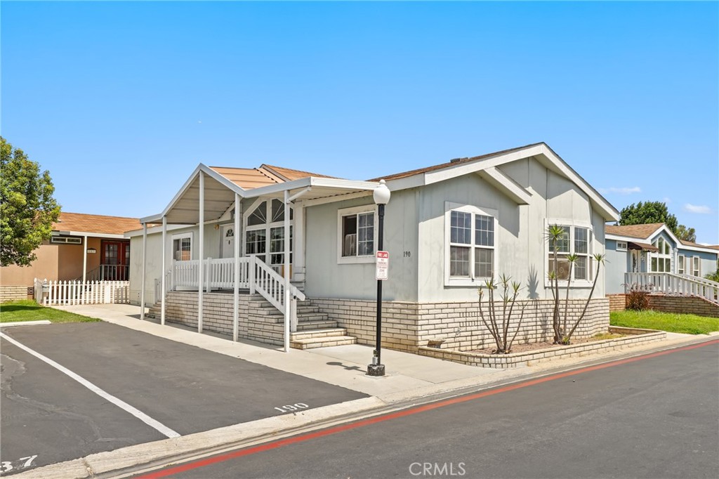 5815 E La Palma Avenue 190