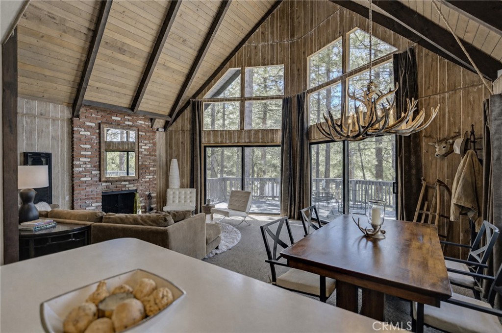 1604 Woodland Drive