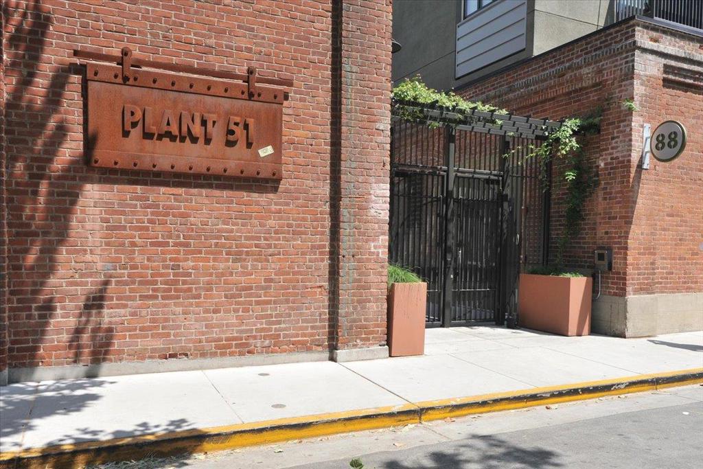 88 Bush Street 3158