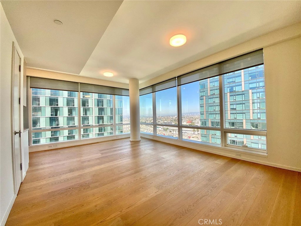 877 Francisco Street 1828