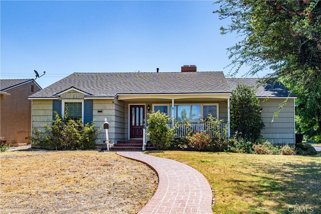 8638 Calmosa Avenue