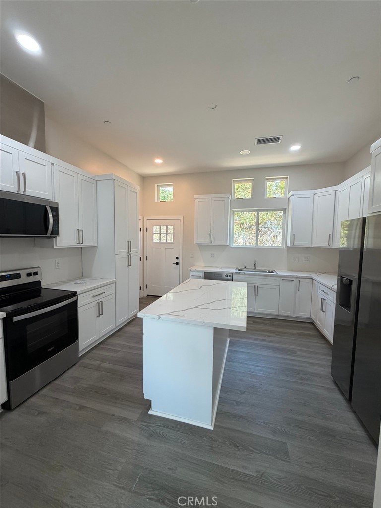 1295 W 25th 2