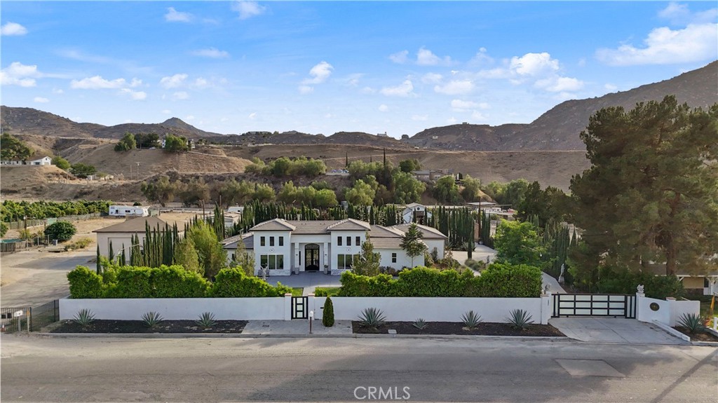 2820 Reche Canyon