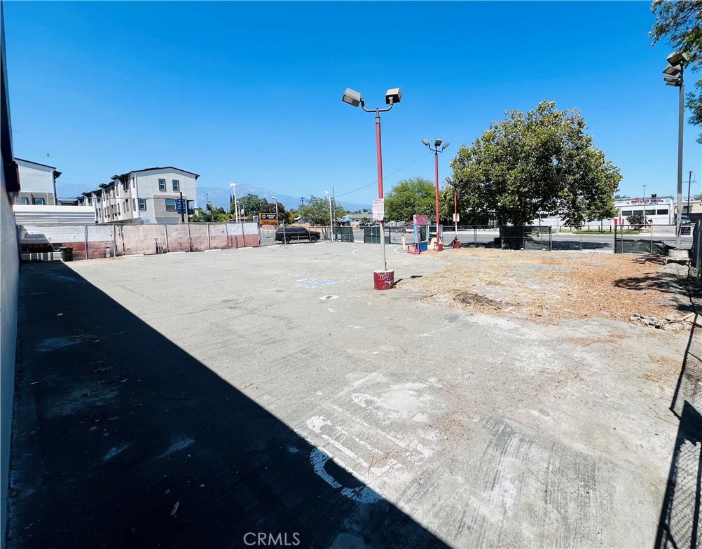 151 N Mountain Avenue